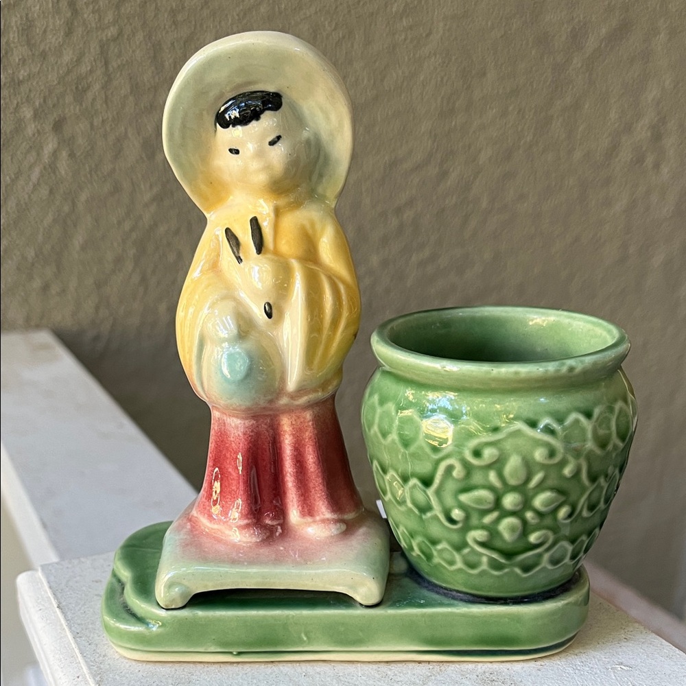 Vintage Shawnee Pottery #701 Asian Girl Planter Green made in USA MCM
